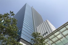 三菱自動車、台湾・ホンハイからEV調達、北米は日産から新型リーフをOEM供給［新聞ウォッチ］