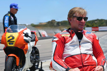 元世界王者レイニー、34年ぶりのラグナセカを特別なヤマハ『XSR900 GP』で駆け抜ける