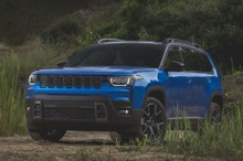 ジープ初の1.6リットルターボハイブリッド搭載、SUV『チェロキー』新型が四角い新デザインで登場