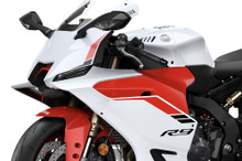 待望の新型ヤマハ『YZF-R9』日本発売！ 軽量フレーム＆3気筒エンジンで「速く、親しみやすいスーパースポーツ」149.6万円 画像