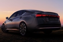 「ピンチな時に覚醒する日産」新型ティアナの大進化に、SNSでは「セダン復活」熱が再燃