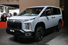 三菱『デリカD:5』が2度目の大幅改良、「S-AWC」搭載で走破性向上…ジャパンモビリティショー2025