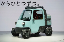 ダイハツらしさ全開！自転車以上、軽自動車未満の『ミゼットX』が楽しすぎる…ジャパンモビリティショー2025