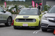 自動運転とは違う「自操支援技術」とは？ 理想の「すれ違い」と「駐車」を実現するアステモの“地味スゴ”技術 画像