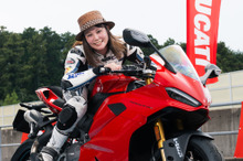 【ドゥカティ パニガーレV2 試乗】「敷居が高い」と思っている方にこそ『V2S』をオススメ！…小鳥遊レイラ 画像