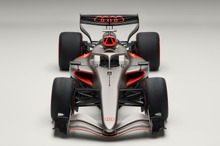 アウディF1参戦へ！ 新型マシン公開にファン熱狂「Audi vs Mercedes早く見たい」 画像