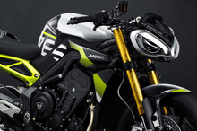トライアンフ『スピードトリプル』にサーキット志向の新型「RX」登場、日本限定95台「Moto2エディション」も 画像