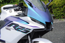 新カラー効果絶大!? ヤマハ『YZF-R25』の販売が前年比2倍近くに…斬新すぎる「マットパールホワイト」を半数以上が選んだ理由 画像