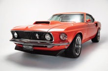伝説のマスタング『Boss 429』が現代技術で復活、Revology Carsが710馬力モデル発表…ロサンゼルスモーターショー2025 画像