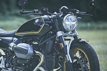 BMW、R 12の限定モデル発売…ゴールドストライプとボバースタイル採用 画像