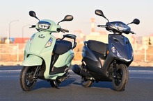 注目の125ccスクーター2台をガチンコ比較！「静粛」のアクシスZか？「快活」のアドレス125か？ 画像