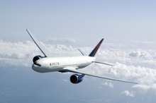 デルタ航空、燃油サーチャージを引き上げ