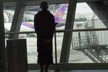 懐かしのミャンマーを行く（2）空港でSIMカードを借りる