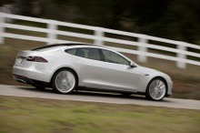 米EVのテスラ、欧州進出拠点を設置…オランダに新車整備センター