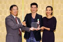日本観光局、タイ人訪日促進で人気俳優ら表彰