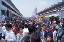 【SUPER GT 第2戦】快晴の富士、来場者数は8万人超
