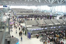 護送中のドイツ人犯罪者、バンコク空港でトランジット中に逃走