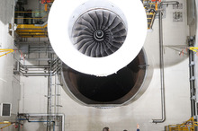 ロールスロイス、シンガポール航空からA350-900向けトレントXWBエンジン30基を受注