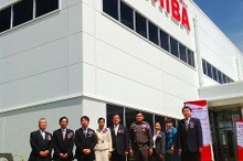 東芝、タイ東部の半導体工場竣工　１１年洪水で生産移転