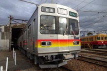 富山地鉄のオールステンレス車、11月3日から運用開始…花電車は運行期間延長