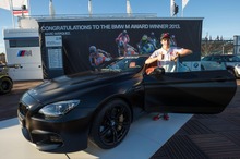 BMW M6クーペ、Moto GP チャンピオンに贈呈