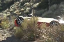 フェラーリ 360 モデナ、峠道から逸脱事故…横転の瞬間［動画］