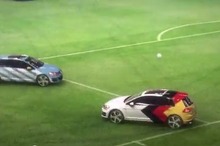VW ゴルフ GTI 新型、サッカーW杯ドイツチームの優勝を祝福［動画］