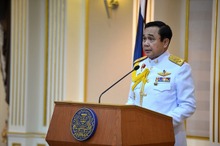 タイ軍政トップが首相就任「組閣は10月末までに」