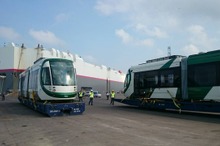 高雄のライトレール向け車両、台湾に到着