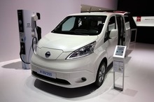 【ジュネーブモーターショー15】日産 e-NV200、欧州にも3列シート7名乗りが新登場