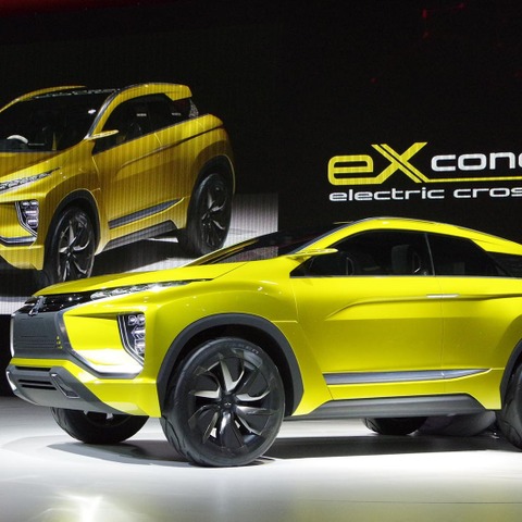 三菱の新型SUV、2017年と2019年に登場…RVR 後継車 画像