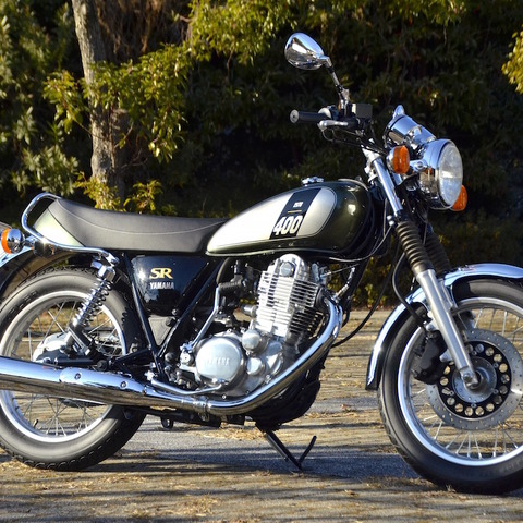 ヤマハ SR400 、誕生年“1978”をあしらった新色がデビュー 画像