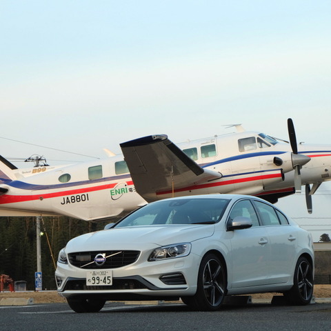 【ボルボ S60 T6 試乗】スーパーチャージャーがもたらす力強い走り、燃費にも納得…井元康一郎 画像