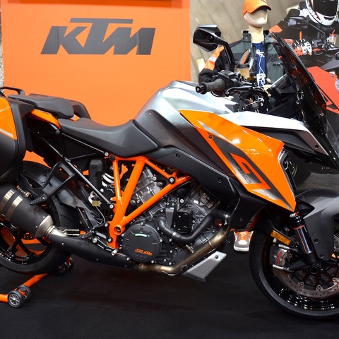 【大阪モーターサイクルショー16】スーパースポーツツアラー1290 スーパーデューク GTを披露…KTM 画像