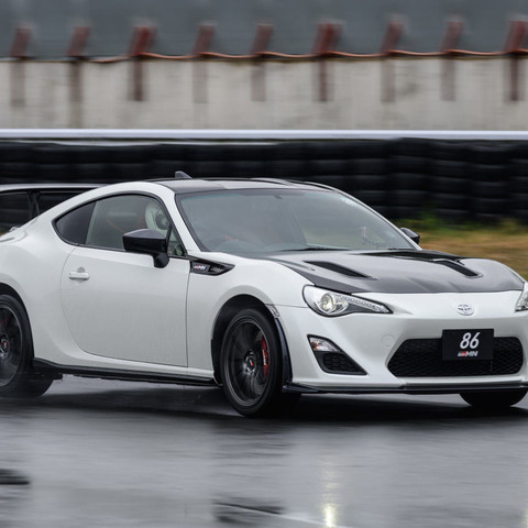 【トヨタ 86 GRMN サーキット試乗】モノが違う、100台限定のセミレース仕様…中村孝仁 画像