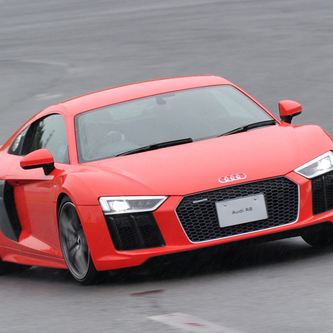 【アウディ R8 試乗】見かけは似てても中身は別物…斎藤聡 画像