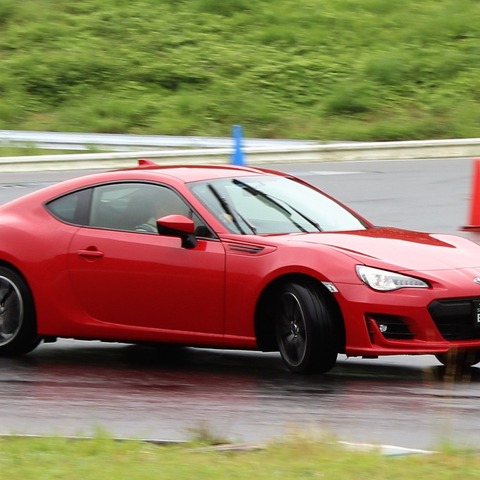 【スバル BRZ 改良新型】DYNAMIC×SOLIDと質感の向上を目的にスバル全体でデザインコンペ 画像