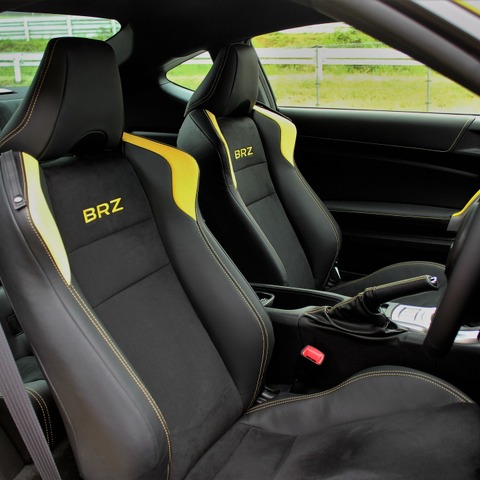 【スバル BRZ 改良新型】インテリアにも黄色を配色。飽きの来ないカラーコーディネートで 画像