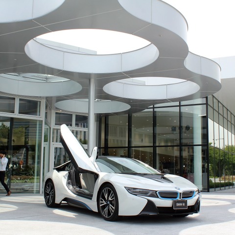 【BMW GROUP TOKYO BAY】BMWとMINIの全車種を体験できるショールーム、グランドオープン 画像