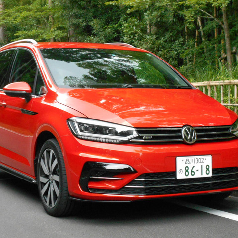 【VW ゴルフトゥーラン 試乗】Rラインで印象ガラリ、胸のすく走りっぷり…岩貞るみこ 画像