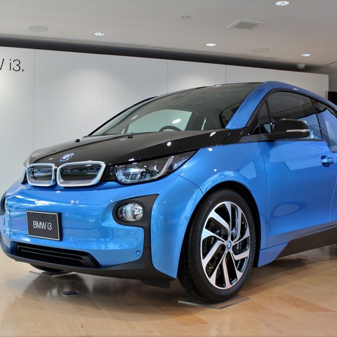 【BMW i3 改良新型】静粛性、加速力、ワンペダルドライブ 画像