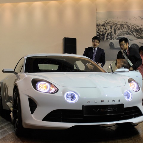 【アルピーヌ ヴィジョン 日本公開】日本にはアルピーヌファンがことのほか多い 画像