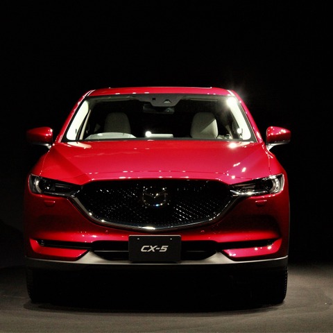 【マツダ CX-5 新型】デザインコンセプトは“美しい強さ”---初代の表現を大人の表現にしたかった 画像