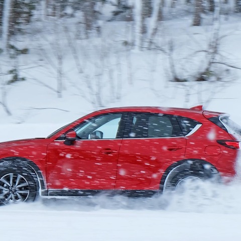 【マツダ CX-5 雪上試乗】クルマが“G”を教えてくれる、という感覚…井元康一郎 画像