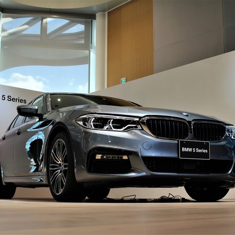 【BMW 5シリーズ 新型】走行性能と燃費をセグメントトップレベルに…軽量化と空力 画像