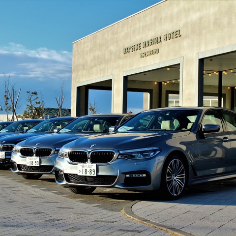 【BMW 5シリーズ 新型】背反する性能を実現するドライビングダイナミクス 画像