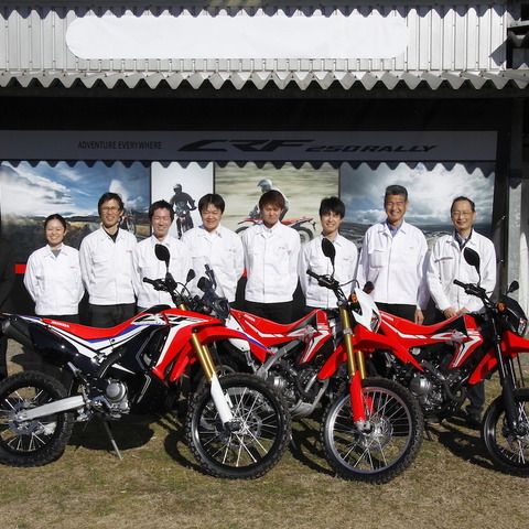こだわった非対称マスク、デュアルチップLEDで実現…ホンダ CRF250ラリー開発責任者 画像