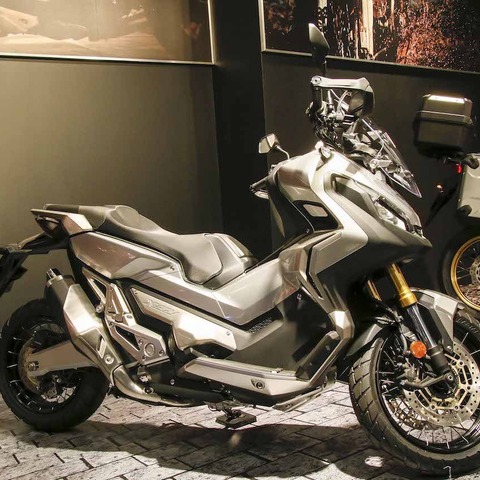【大阪モーターサイクルショー2017】アドベンチャースピリットあふれるホンダ X-ADV 画像