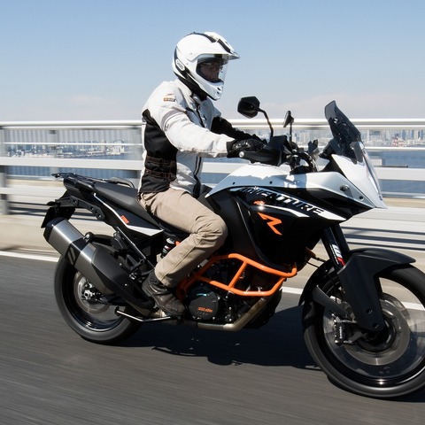 【KTM 1190アドベンチャーR 動画試乗】電制パワーでダートも楽々、KTMの哲学が光る…佐川健太郎 画像