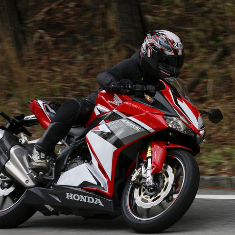 【ホンダ CBR250RR 試乗】近年稀にみる「バカ売れ」には理由がある…青木タカオ 画像